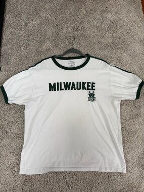 Milwaukee Bucks White & Green Short-Sleeve Crewneck T-Shirt